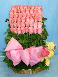 Ankara oyuncaklı çiçekler sepette 101 pembe gül ve 15 cm ayıcık