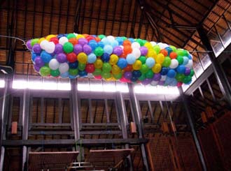 300 adet rengarenk balon bırakma hizmeti
